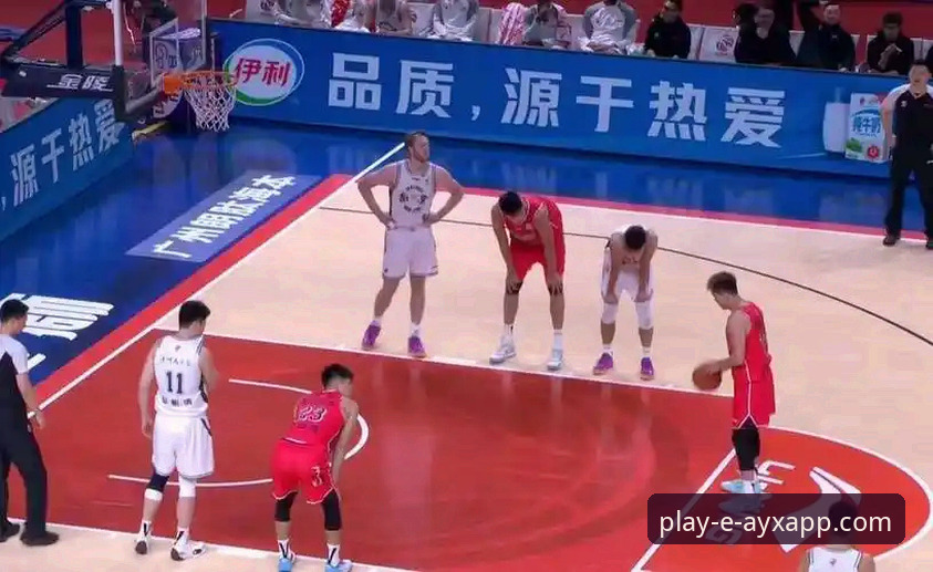 广州终结连败之战深度评测：从徐昕统治到艾伦伤退的战术博弈